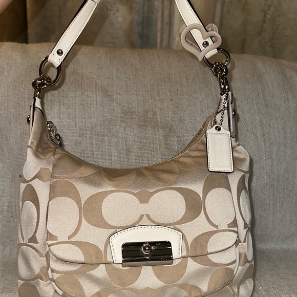 Coach hobo bag - Picture 13 of 15